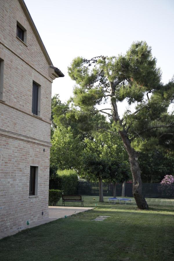 בית הארחה פוטנצה פיצ'נה 	Agriturismo La Fonte Di San Girio מראה חיצוני תמונה