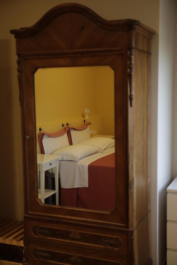 בית הארחה פוטנצה פיצ'נה 	Agriturismo La Fonte Di San Girio מראה חיצוני תמונה