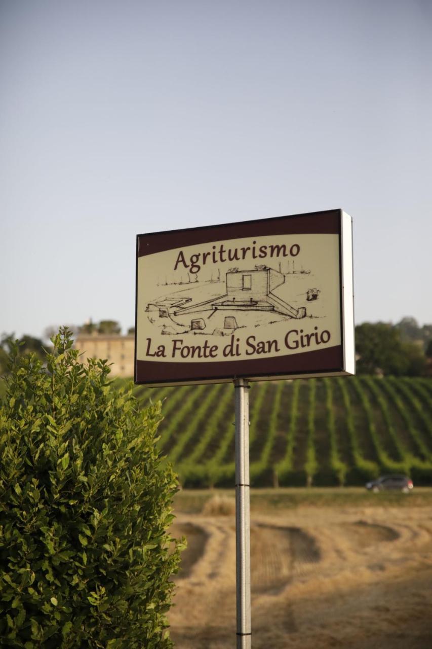 בית הארחה פוטנצה פיצ'נה 	Agriturismo La Fonte Di San Girio מראה חיצוני תמונה