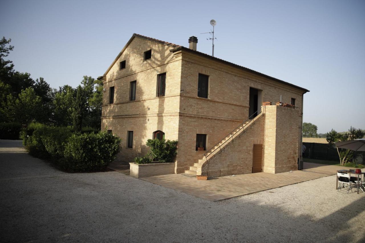 בית הארחה פוטנצה פיצ'נה 	Agriturismo La Fonte Di San Girio מראה חיצוני תמונה