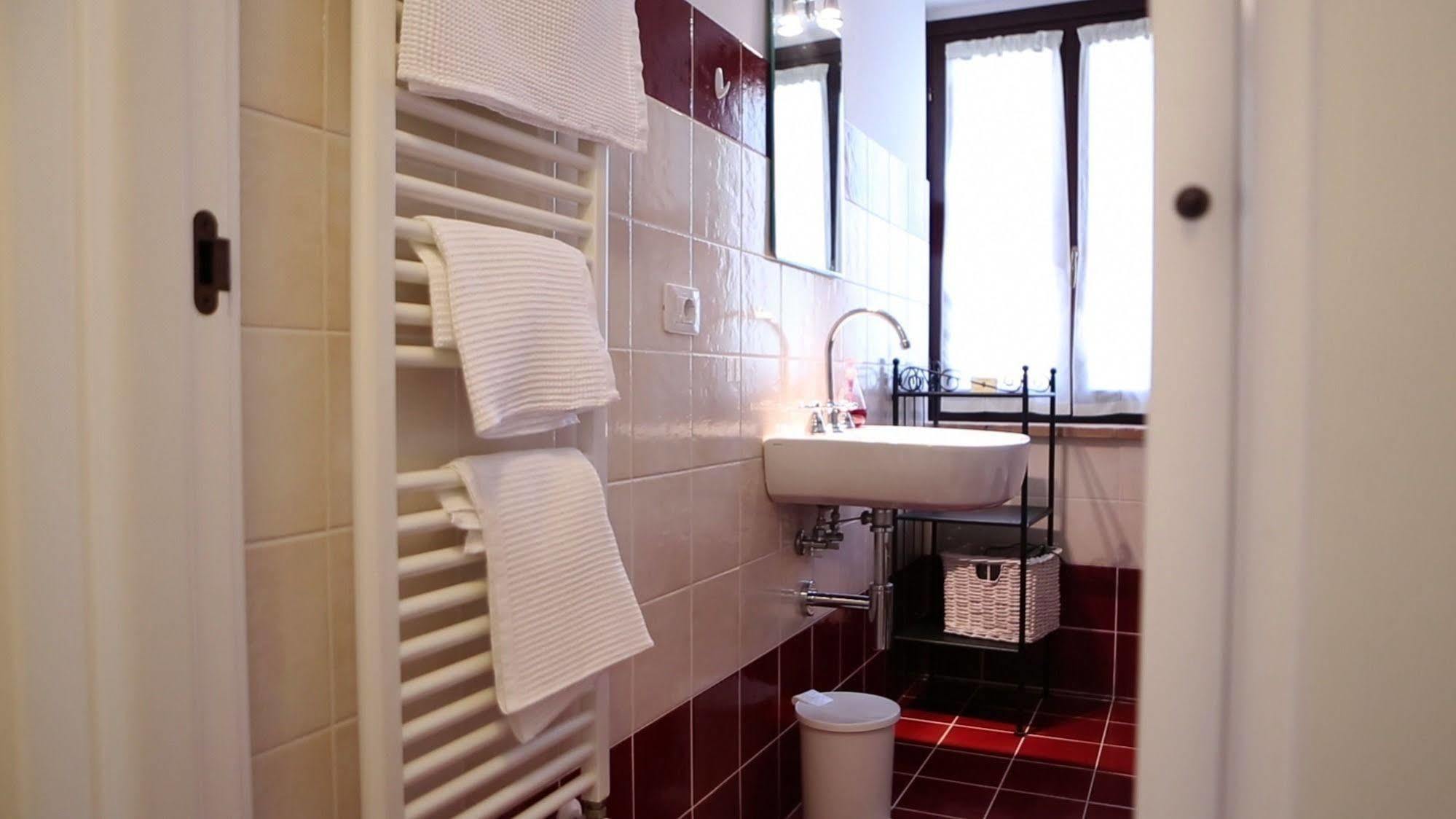 בית הארחה פוטנצה פיצ'נה 	Agriturismo La Fonte Di San Girio מראה חיצוני תמונה