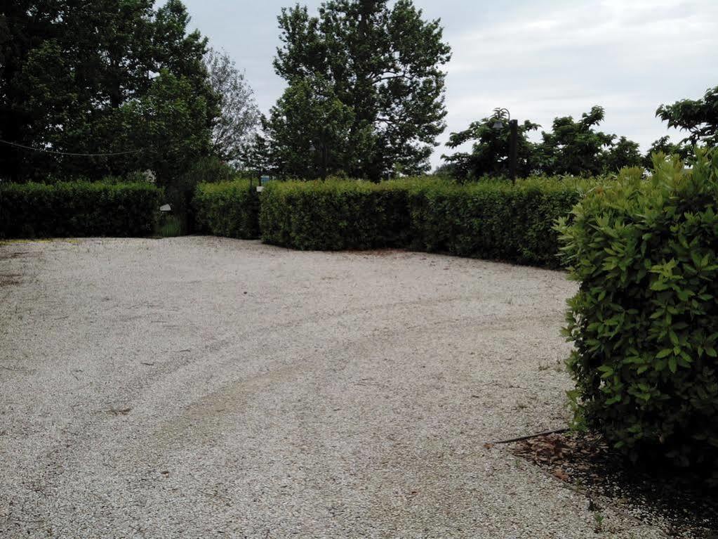 בית הארחה פוטנצה פיצ'נה 	Agriturismo La Fonte Di San Girio מראה חיצוני תמונה